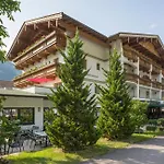 Denggerhof Hotel 3*